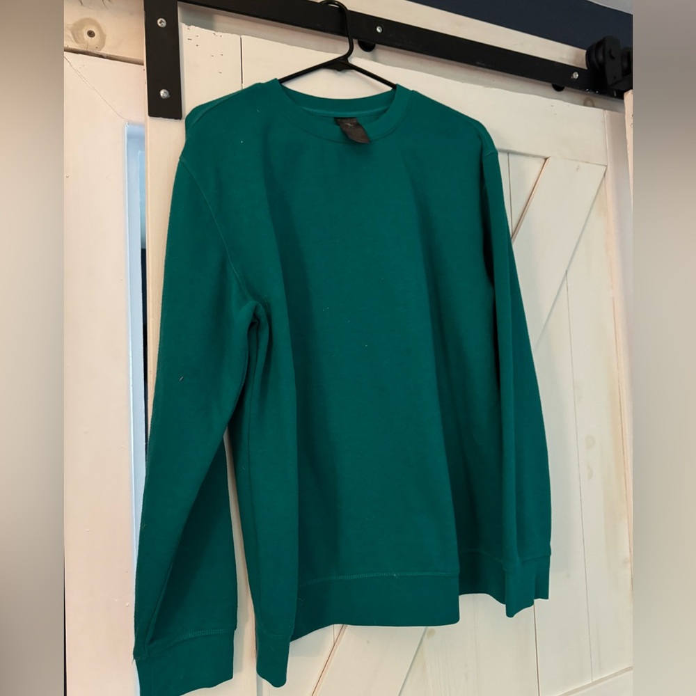 Beautiful Green Sweatshirt